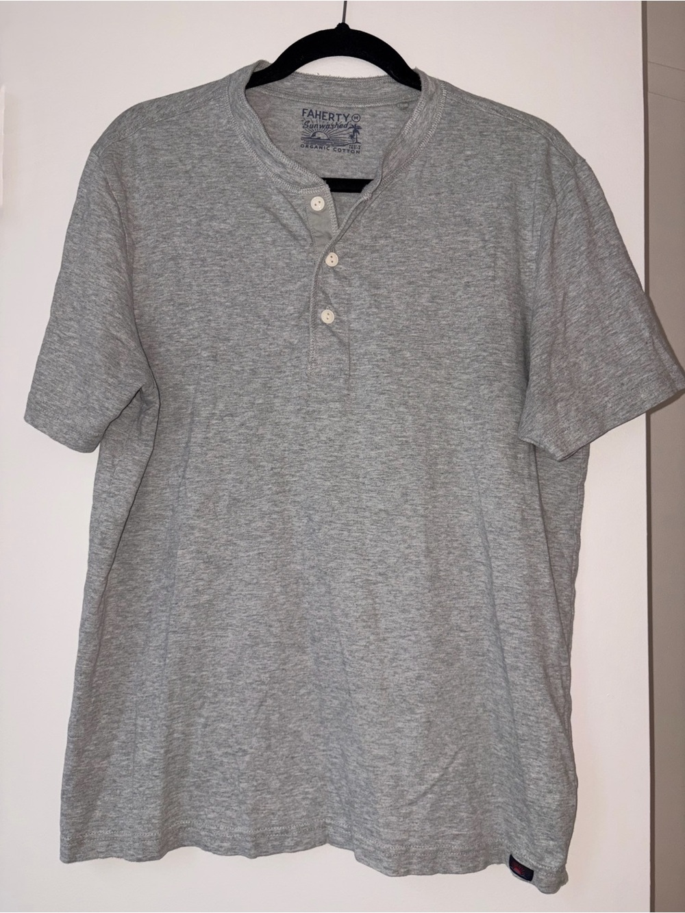 Faherty Light Heather Gray Short-Sleeve Henley